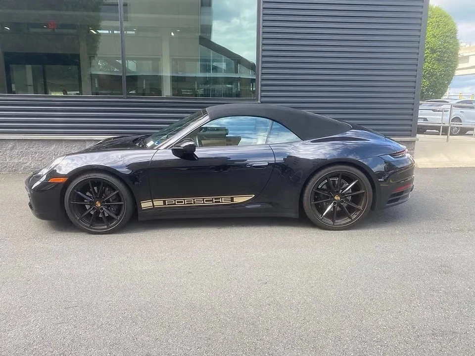 2023 Porsche 992 Carrera - Image 12 of 31