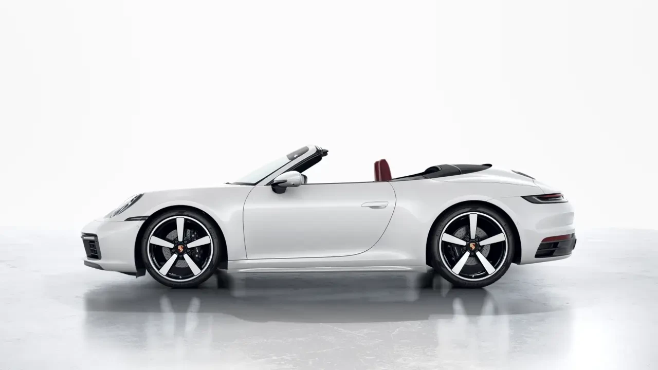 2023 Porsche 992 Carrera - Image 16 of 30