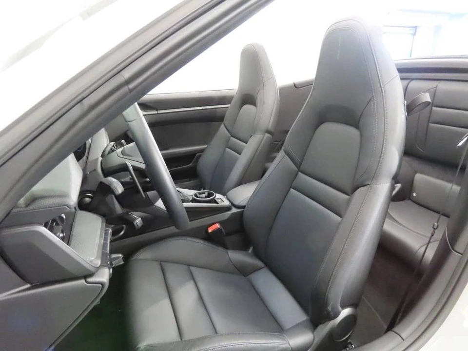 2023 Porsche 992 Carrera - Image 5 of 5