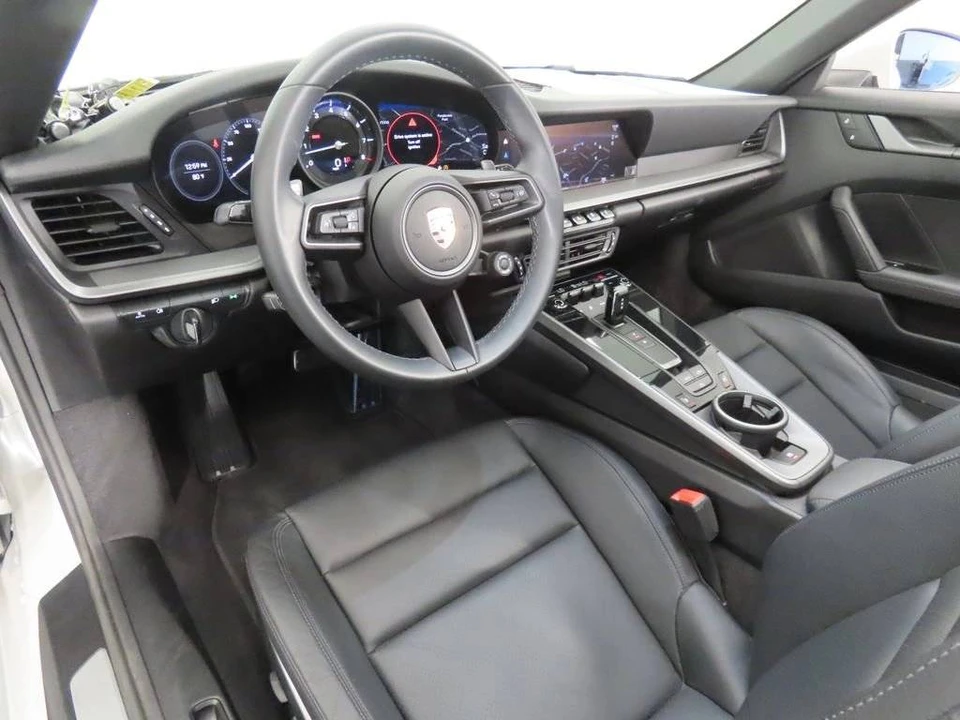 2023 Porsche 992 Carrera - Image 4 of 5