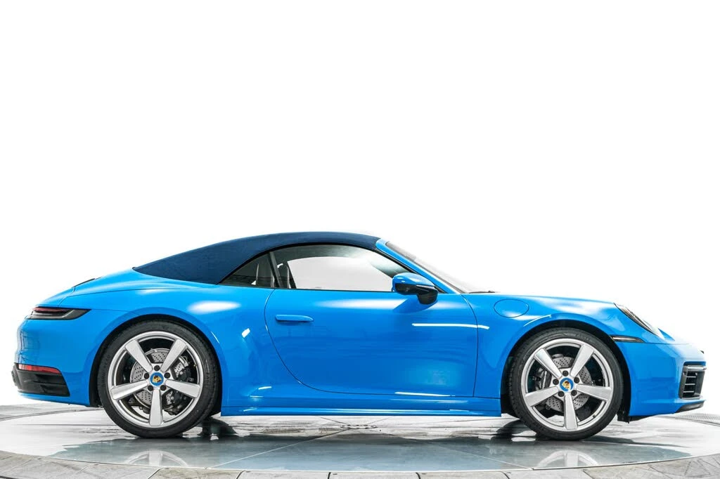 2023 Porsche 992 Carrera - Image 17 of 31