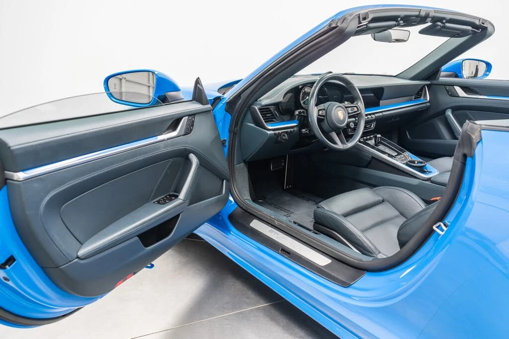 2023 Porsche 992 Carrera - Image 21 of 31