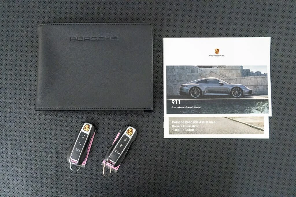 2023 Porsche 992 Carrera - Image 19 of 31