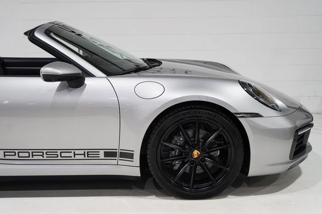 2023 Porsche 992 Carrera - Image 22 of 31