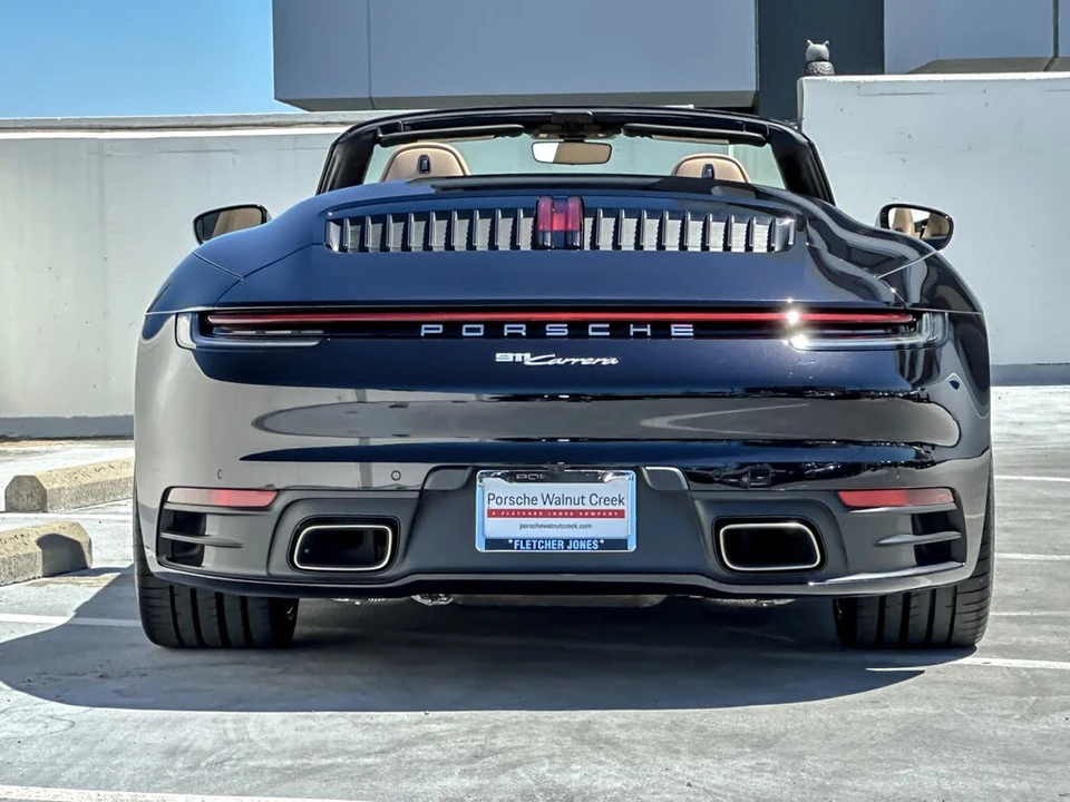 2023 Porsche 992 Carrera - Image 7 of 28