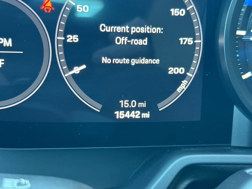 2023 Porsche 992 Carrera - Image 24 of 28
