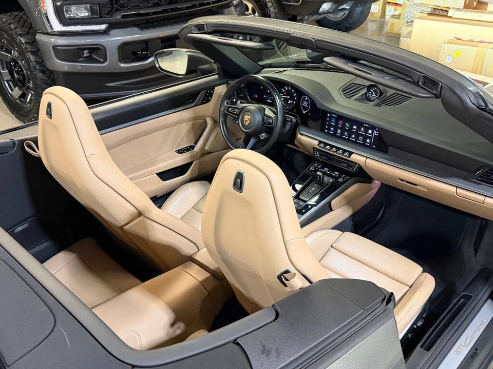 2023 Porsche 992 Carrera - Image 24 of 31
