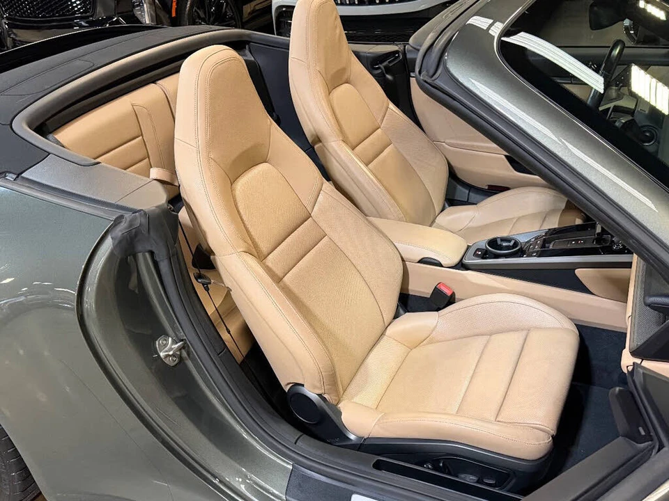 2023 Porsche 992 Carrera - Image 22 of 31