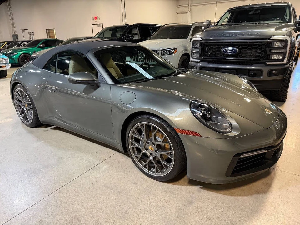 2023 Porsche 992 Carrera - Image 28 of 31