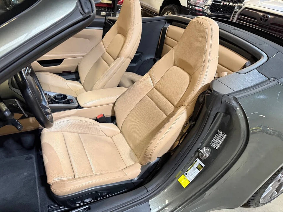 2023 Porsche 992 Carrera - Image 21 of 31