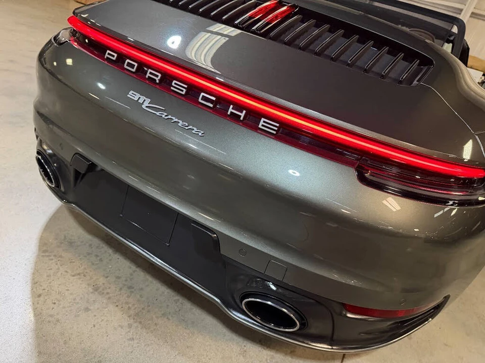 2023 Porsche 992 Carrera - Image 15 of 31