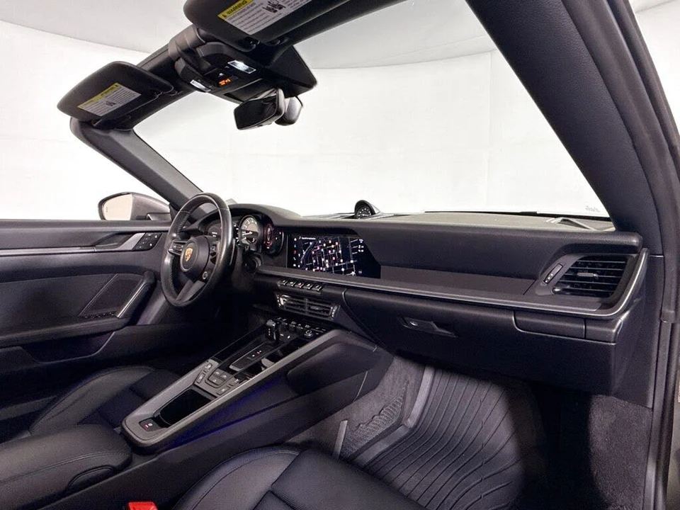 2023 Porsche 992 Carrera - Image 17 of 28