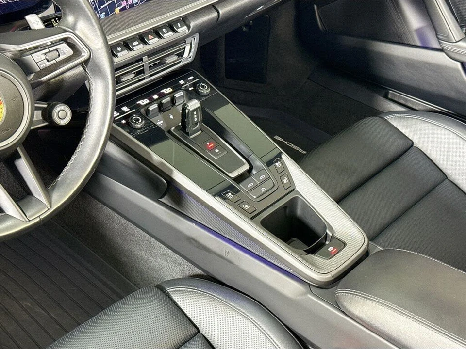 2023 Porsche 992 Carrera - Image 16 of 28