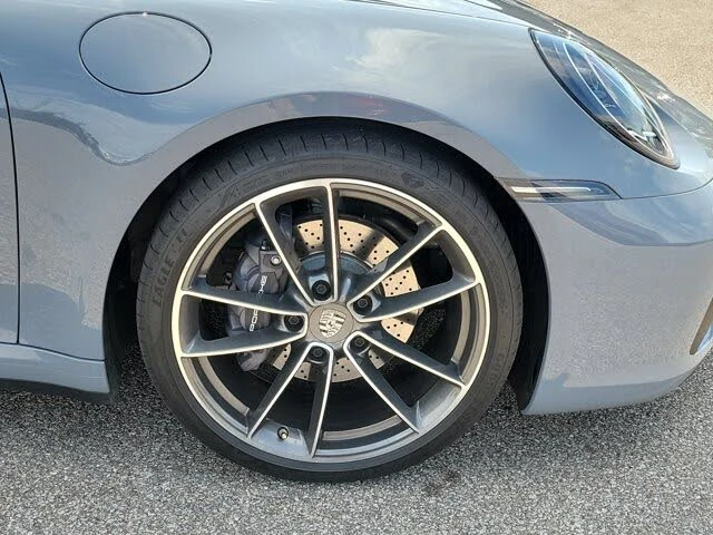 2023 Porsche 992 Carrera - Image 15 of 31