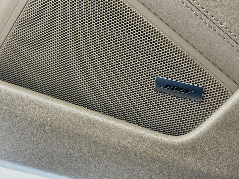 2023 Porsche 992 Carrera - Image 12 of 31