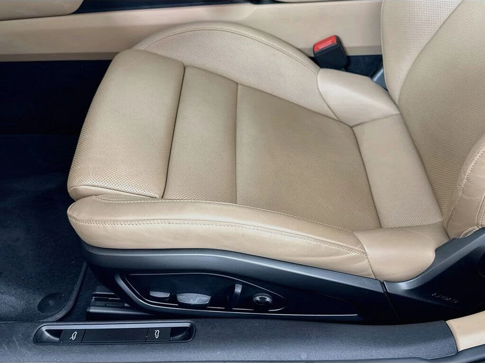 2023 Porsche 992 Carrera - Image 13 of 31