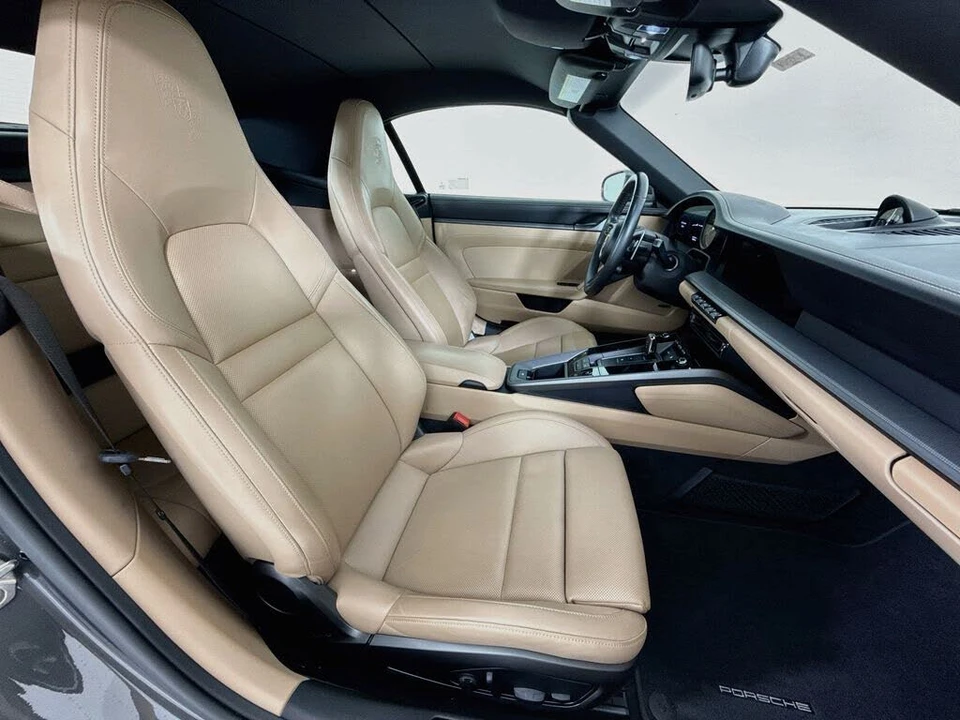 2023 Porsche 992 Carrera - Image 28 of 31
