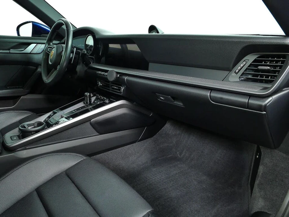 2023 Porsche 992 Carrera - Image 20 of 31