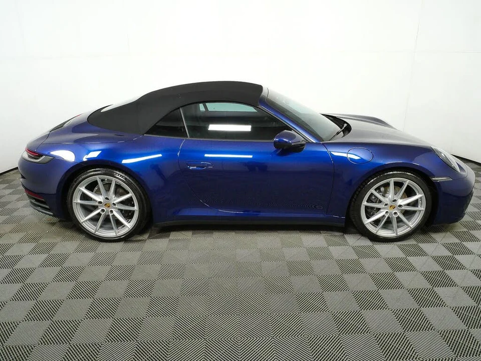 2023 Porsche 992 Carrera - Image 23 of 31
