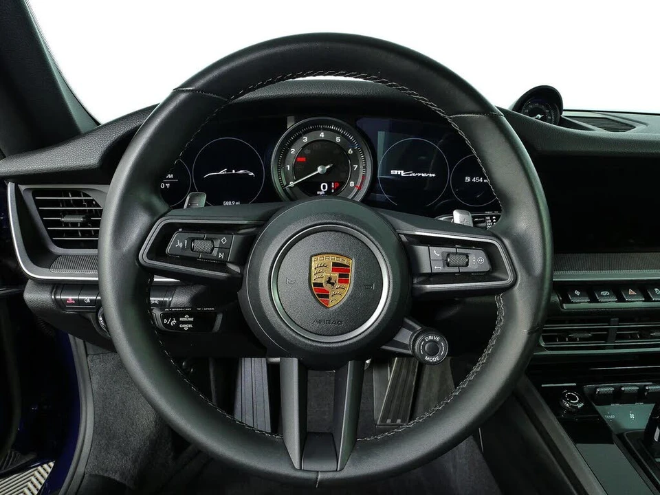 2023 Porsche 992 Carrera - Image 9 of 31