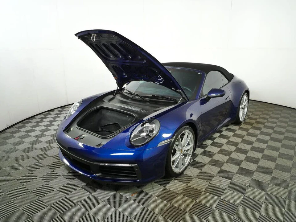 2023 Porsche 992 Carrera - Image 26 of 31