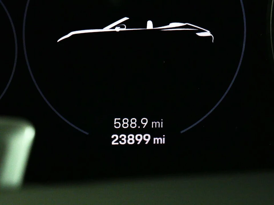 2023 Porsche 992 Carrera - Image 8 of 31
