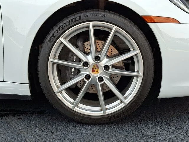 2023 Porsche 992 Carrera - Image 12 of 31