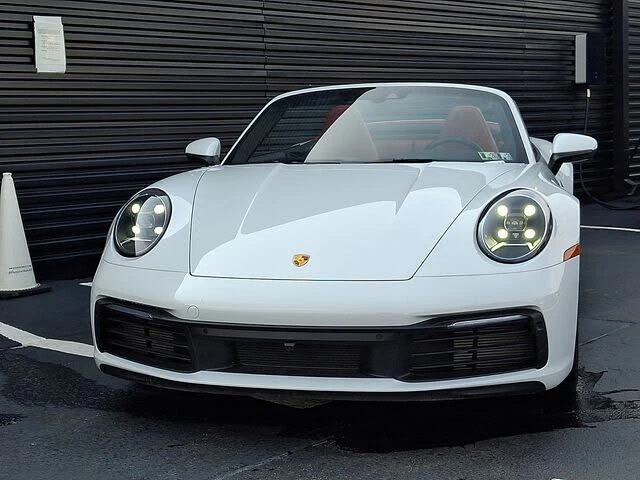 2023 Porsche 992 Carrera - Image 10 of 31