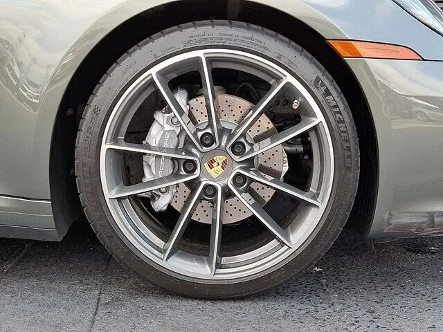 2023 Porsche 992 Carrera - Image 12 of 31