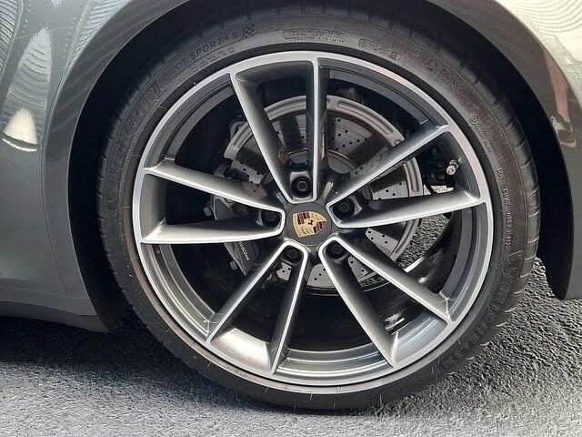 2023 Porsche 992 Carrera - Image 14 of 31