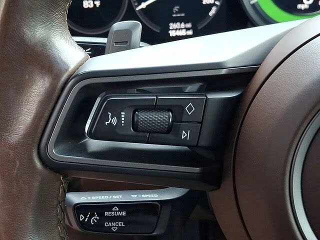 2023 Porsche 992 Carrera - Image 25 of 31
