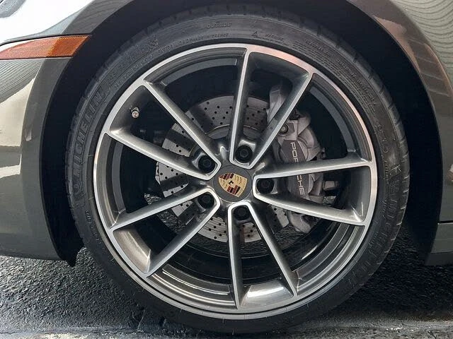 2023 Porsche 992 Carrera - Image 15 of 31