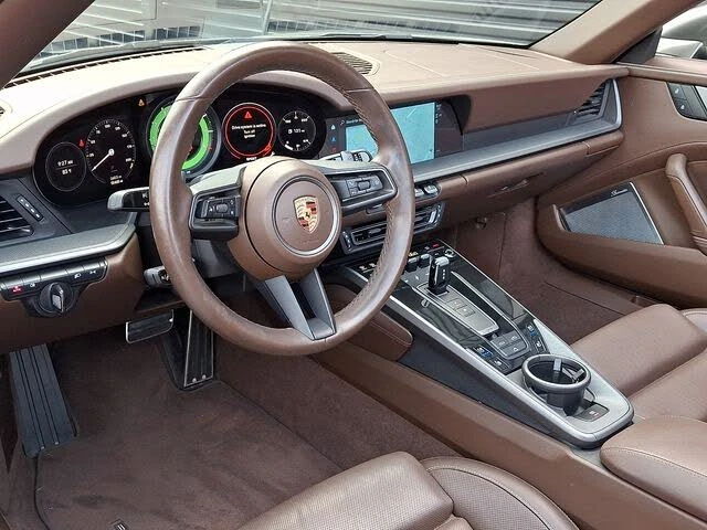2023 Porsche 992 Carrera - Image 4 of 31