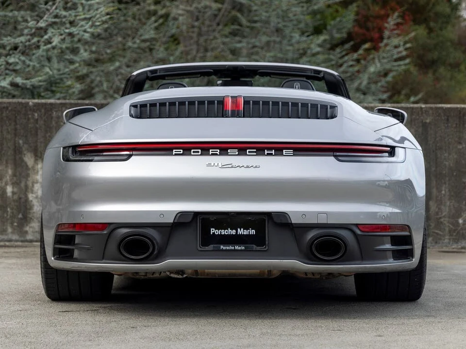 2023 Porsche 992 Carrera - Image 10 of 31
