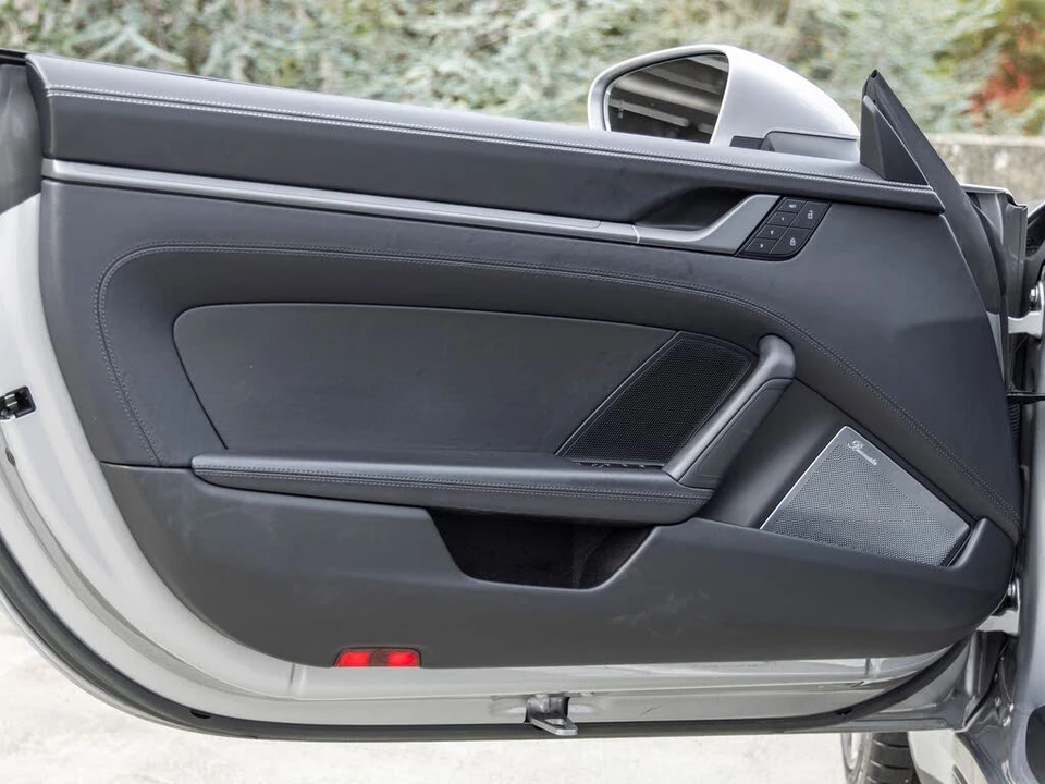 2023 Porsche 992 Carrera - Image 30 of 31