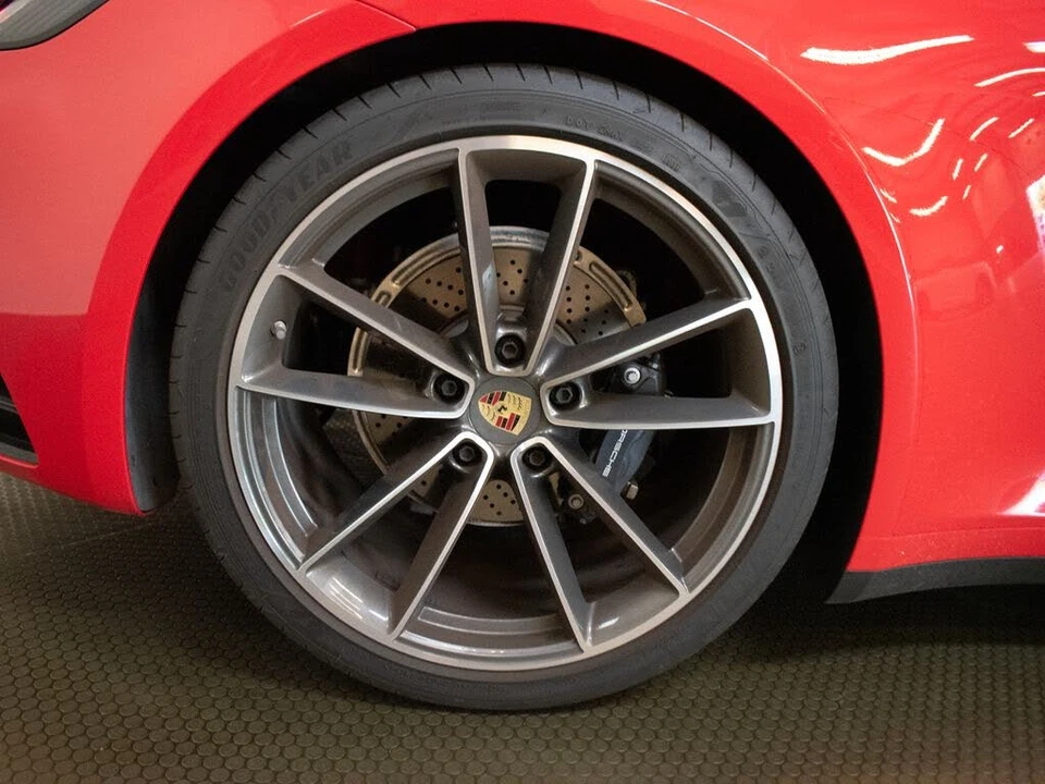 2023 Porsche 992 Carrera - Image 17 of 31