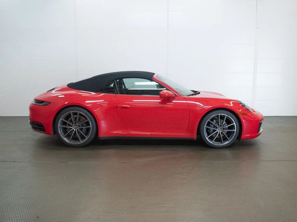 2023 Porsche 992 Carrera - Image 12 of 31
