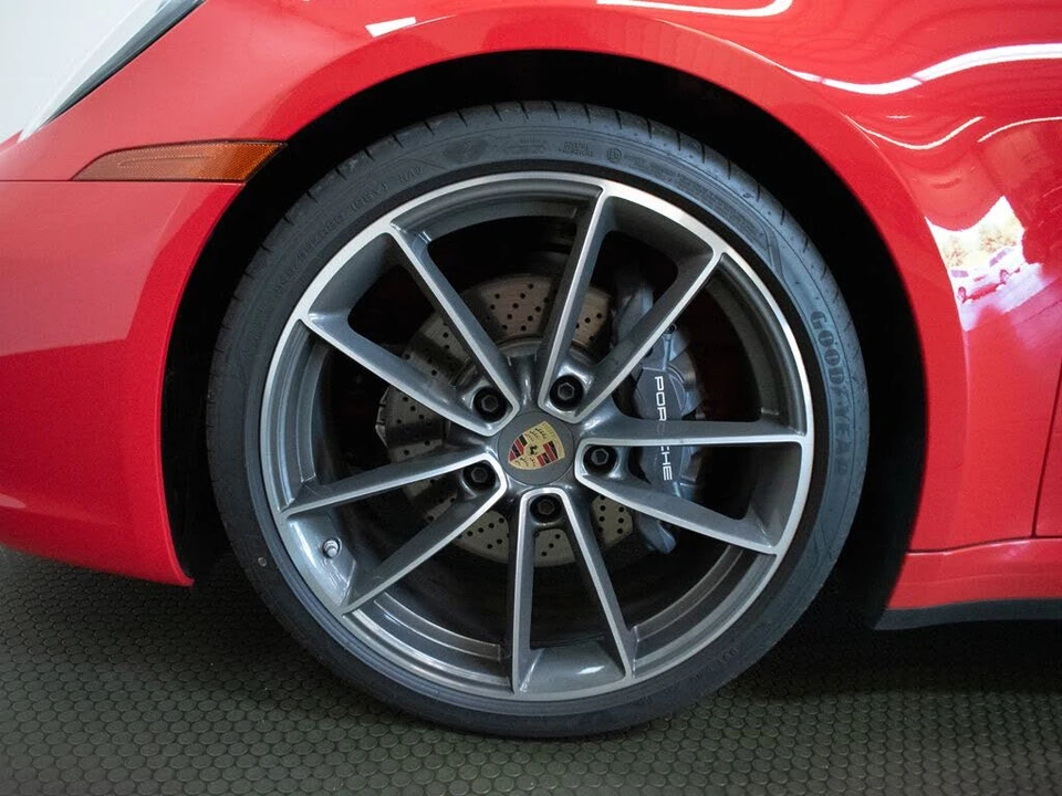 2023 Porsche 992 Carrera - Image 19 of 31