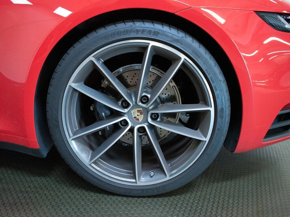 2023 Porsche 992 Carrera - Image 18 of 31