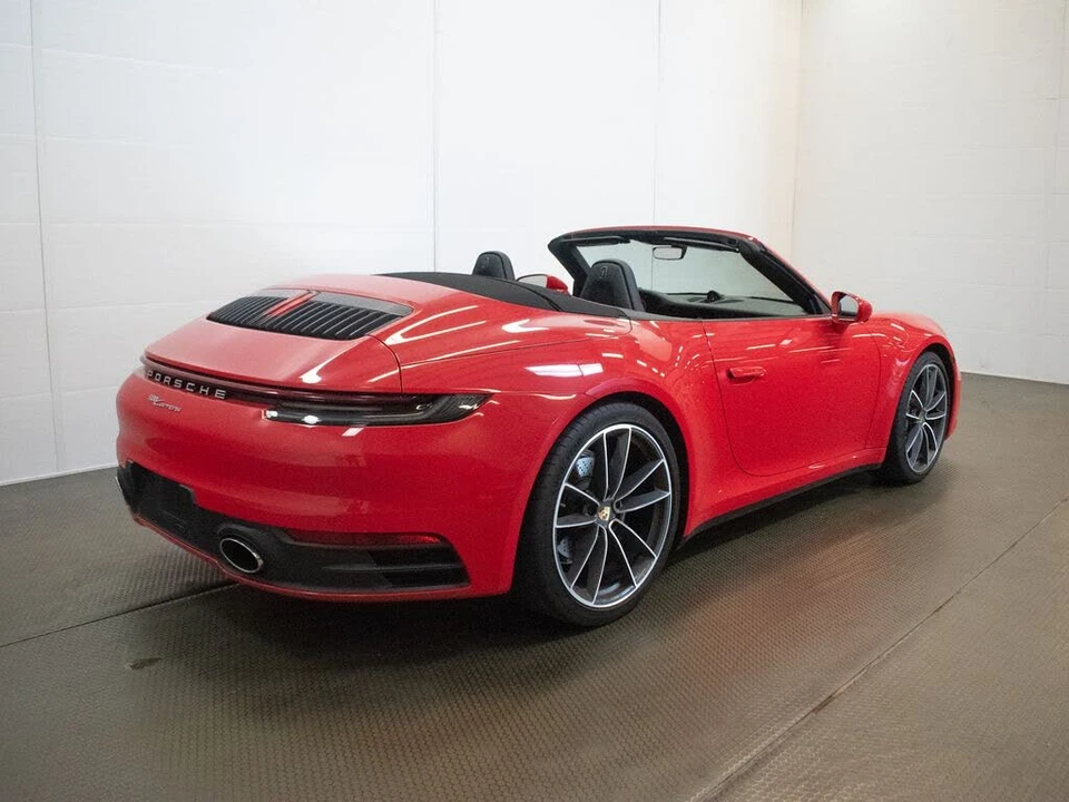 2023 Porsche 992 Carrera - Image 10 of 31