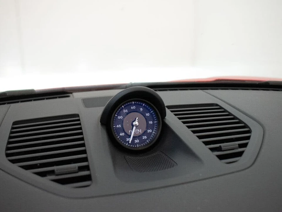 2023 Porsche 992 Carrera - Image 27 of 31