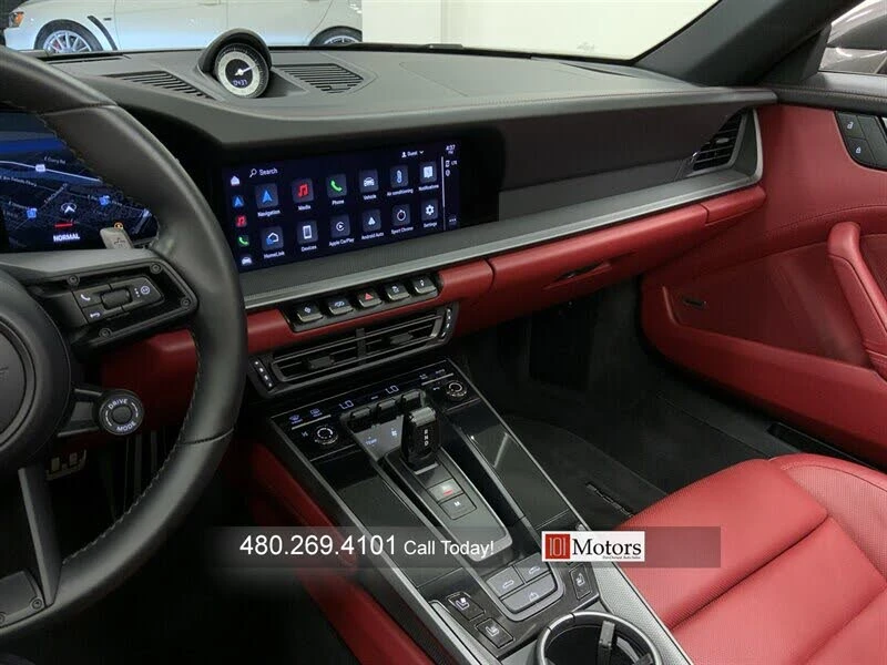 2023 Porsche 992 Carrera - Image 13 of 31