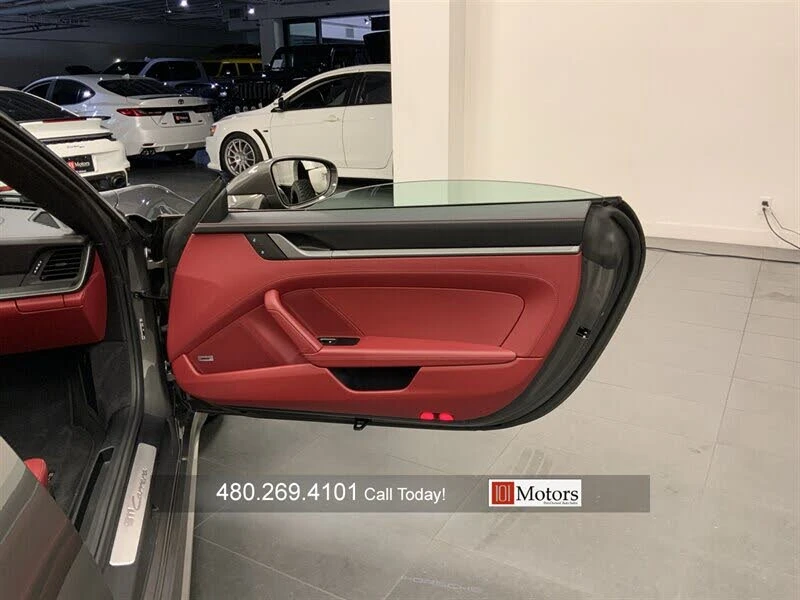 2023 Porsche 992 Carrera - Image 17 of 31