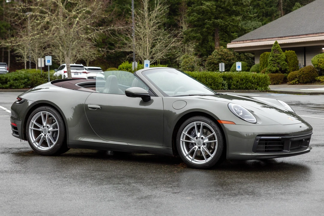 2023 Porsche 992 Carrera - Image 17 of 31