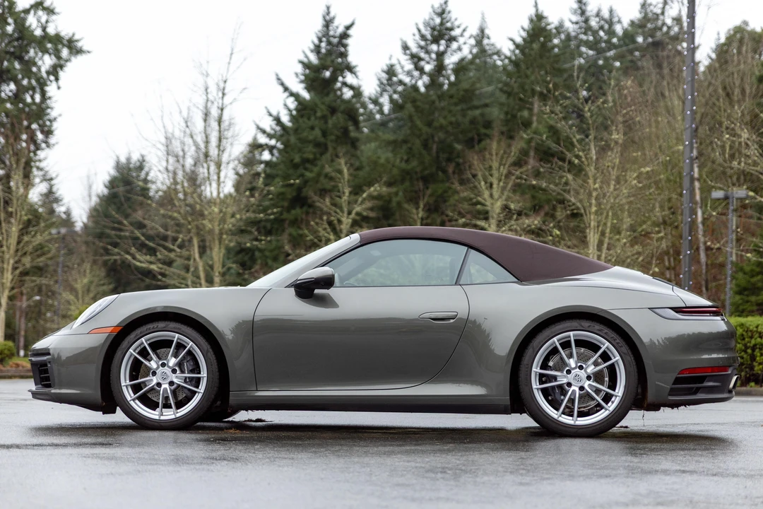 2023 Porsche 992 Carrera - Image 9 of 31
