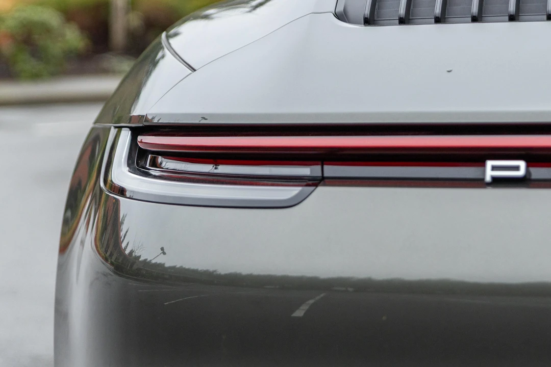 2023 Porsche 992 Carrera - Image 28 of 31