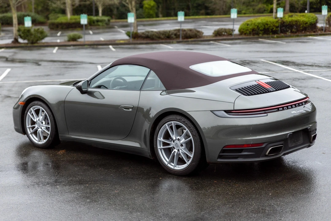 2023 Porsche 992 Carrera - Image 11 of 31