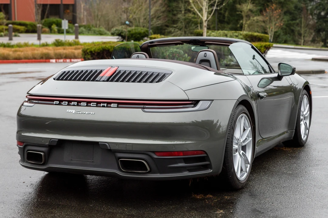 2023 Porsche 992 Carrera - Image 4 of 31