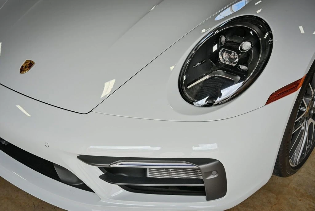 2023 Porsche 992 Carrera - Image 6 of 12