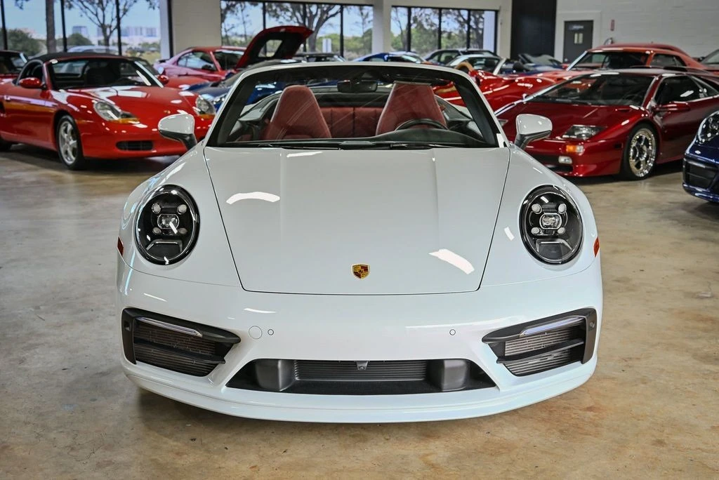 2023 Porsche 992 Carrera - Image 4 of 12